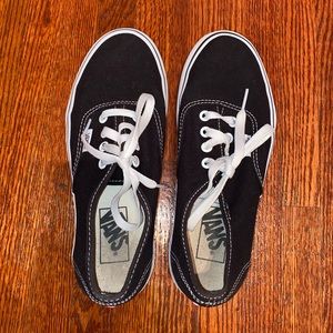 Classic Black & White Vanz